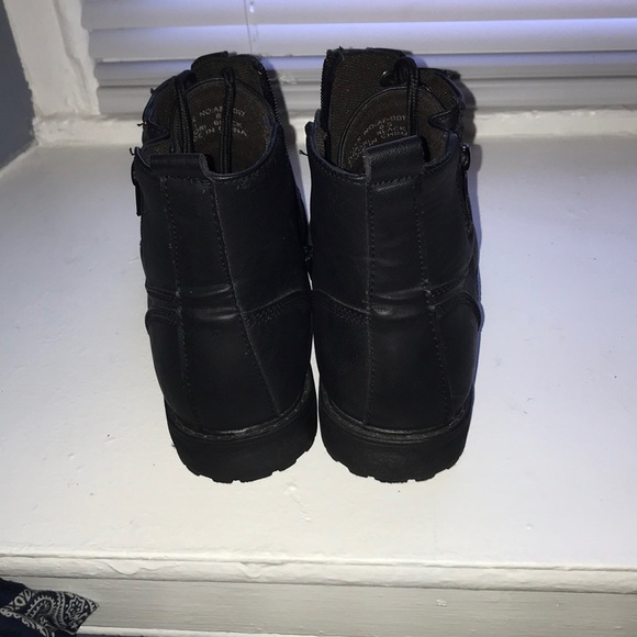 Men's 8.5 black Andrew Fezza boots. Never worn - Picture 2 of 5